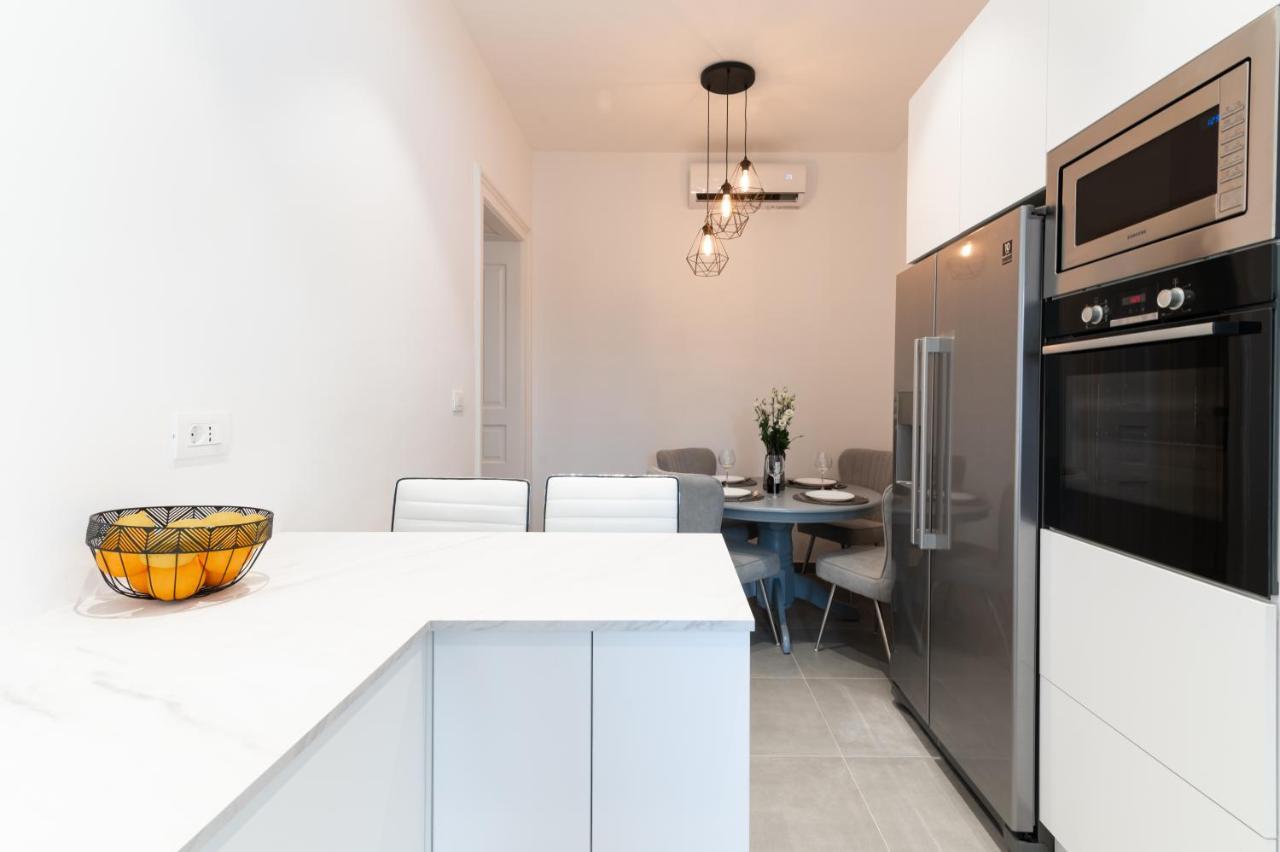 Tom'S Luxury Apartment Zadar, Branimirova Obala エクステリア 写真